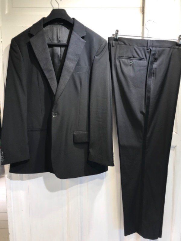 Producto - Traje de gala ETIQUETA NEGRA negro clasico- Talle XL- PRECIO: 440x