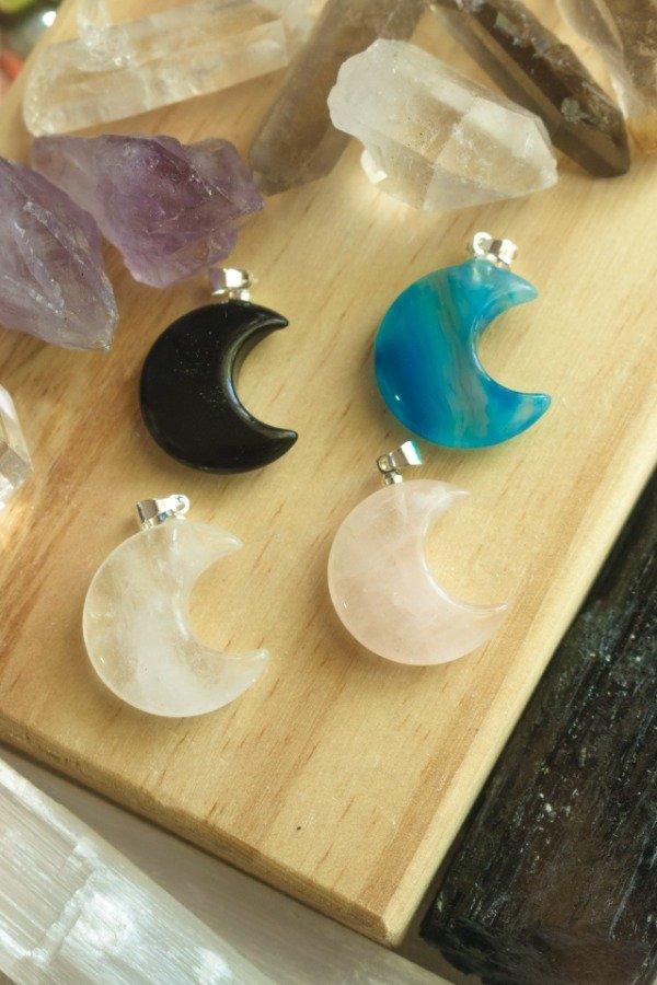 Producto - Dijes Lunas de Piedras