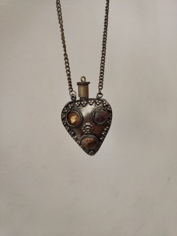 Producto - Collar Corazón con Piedras