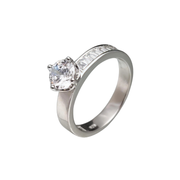 Producto - Anillo Solitario Plata 925 con Cubic Central y Lateral Baguette