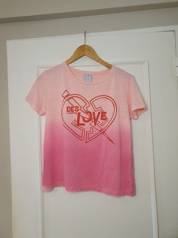Producto - Remera Desiderata rosa