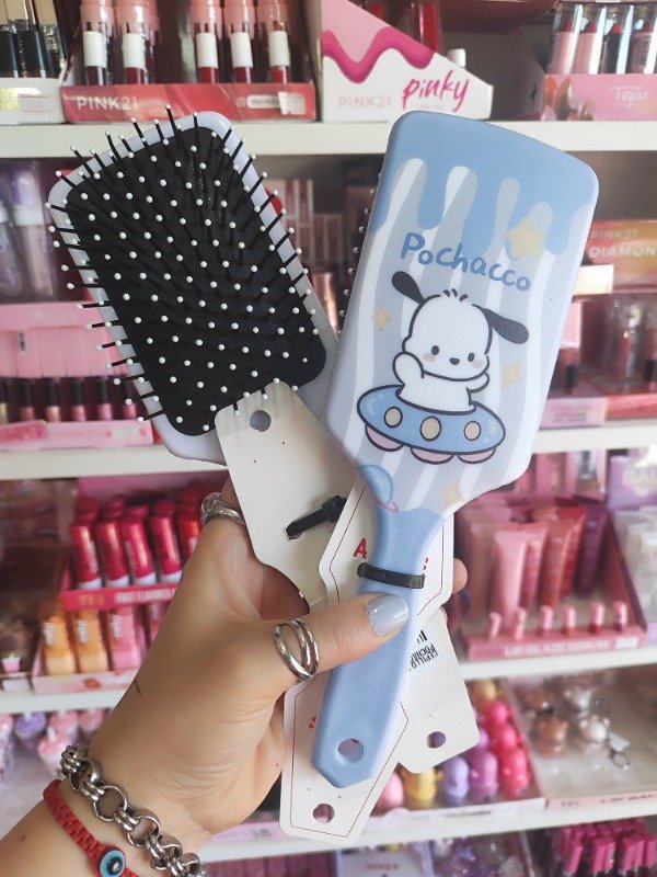 Producto - Cepillo rectangular Pochacco