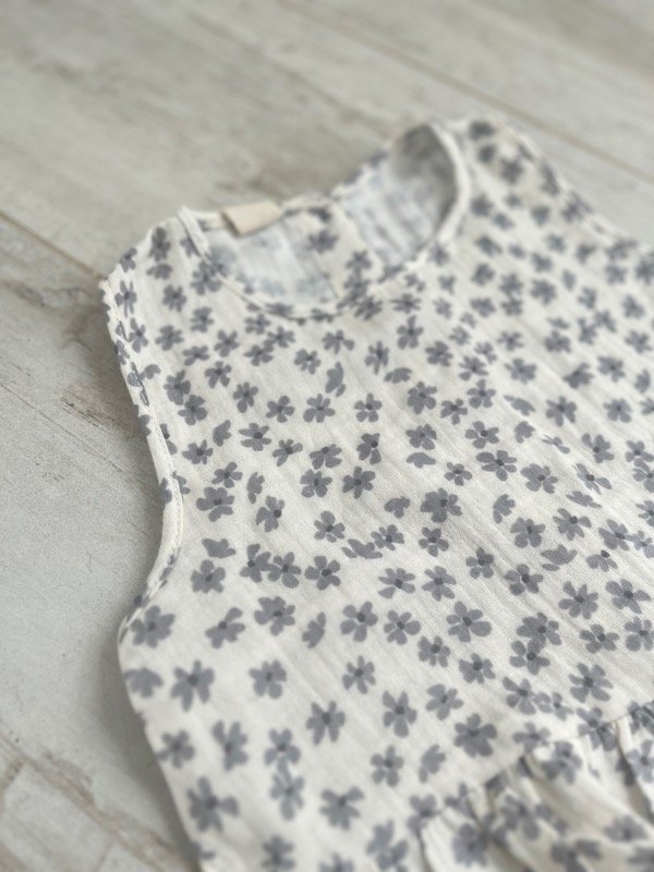 Producto - MUSCULOSA BALI FLOREADA