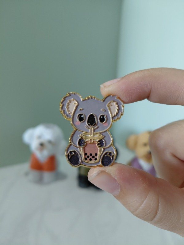 Producto - Pin metalizado - Koala cafecito #3269