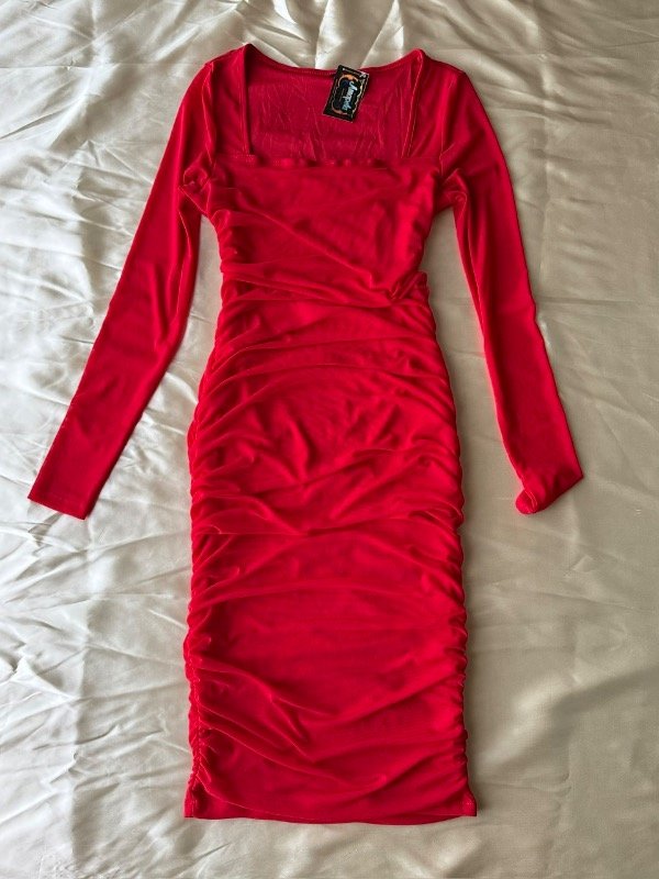 Producto - Vestido rojo fruncido - 3