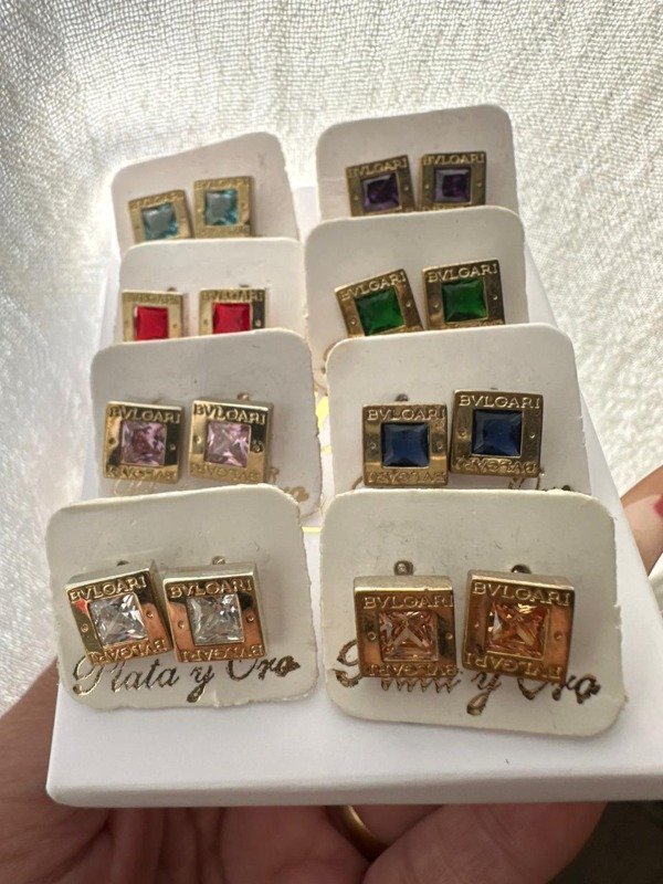 Producto - Aros medianos cuadrados