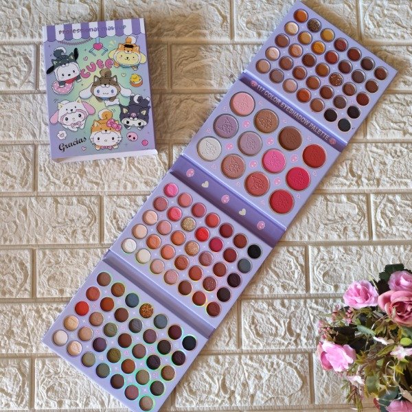 Producto - Paleta de sombras kuromi 117 colores