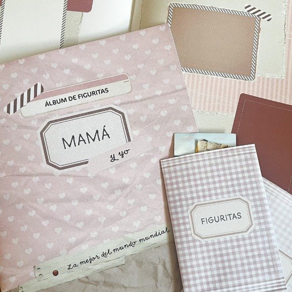 Producto - Álbum de figuritas - Mamá y yo - Modelo Rosa