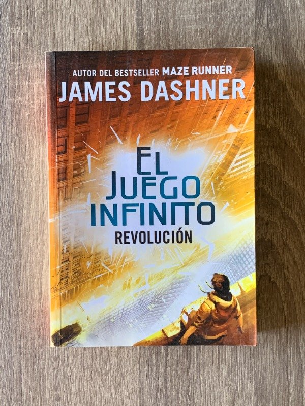 Producto - Revolución - James Dashner