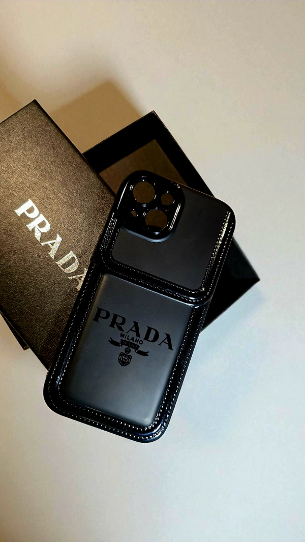 Producto - Funda Iphone 15 Prada