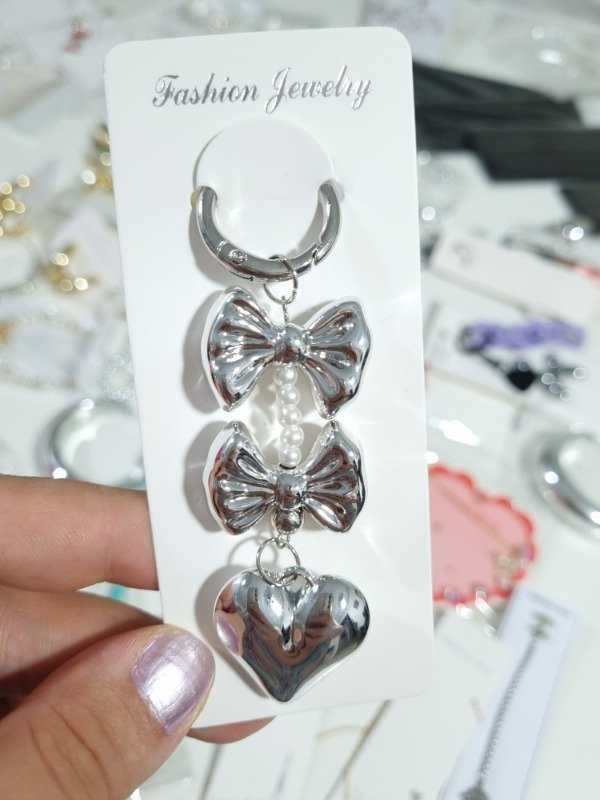 Producto - Bag Charm Corazón y Moños