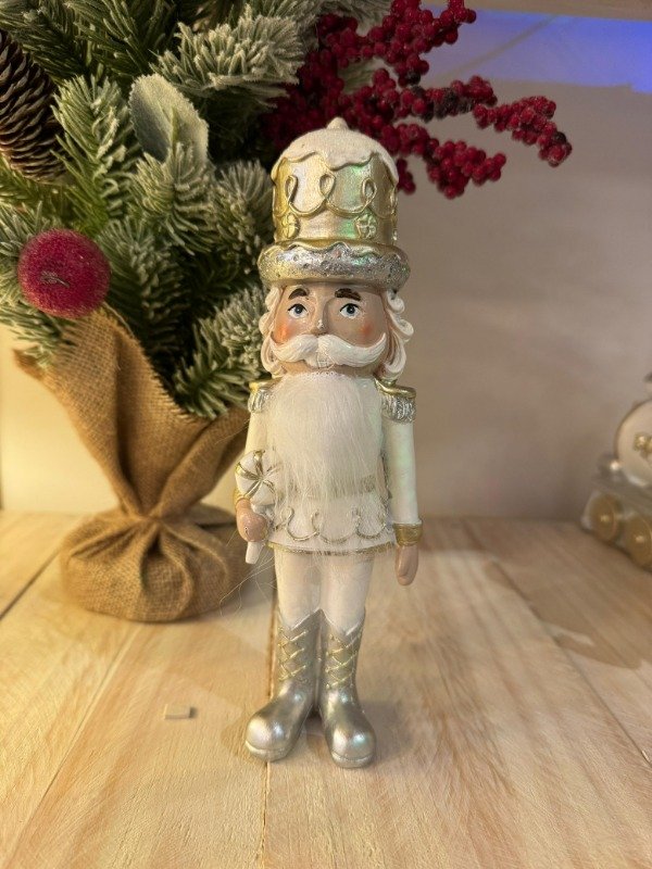 Producto - Cascanuez con chupetín 22cm - Línea ORO (Efectivo: 31.920)