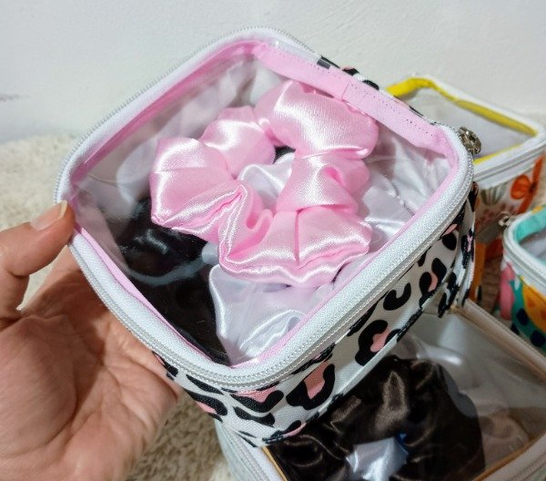 Producto - MINI NECESER CUBO + 3 SCRUNCHIES (A PEDIDO) - 4