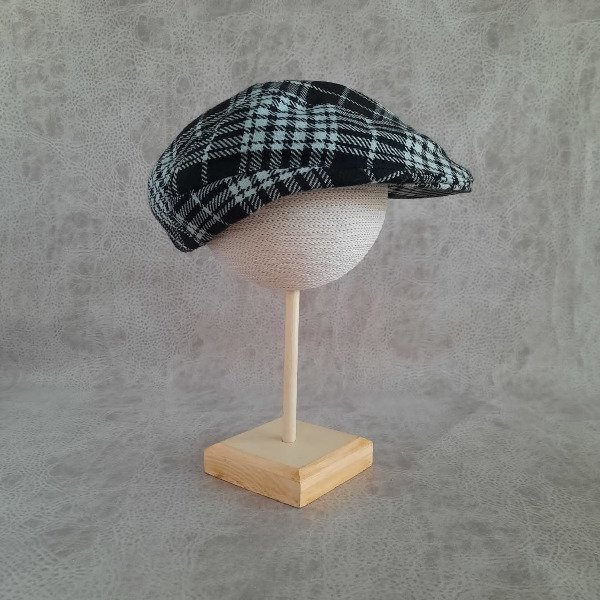 Producto - Gorra Inglesa Escocés Gris Claro