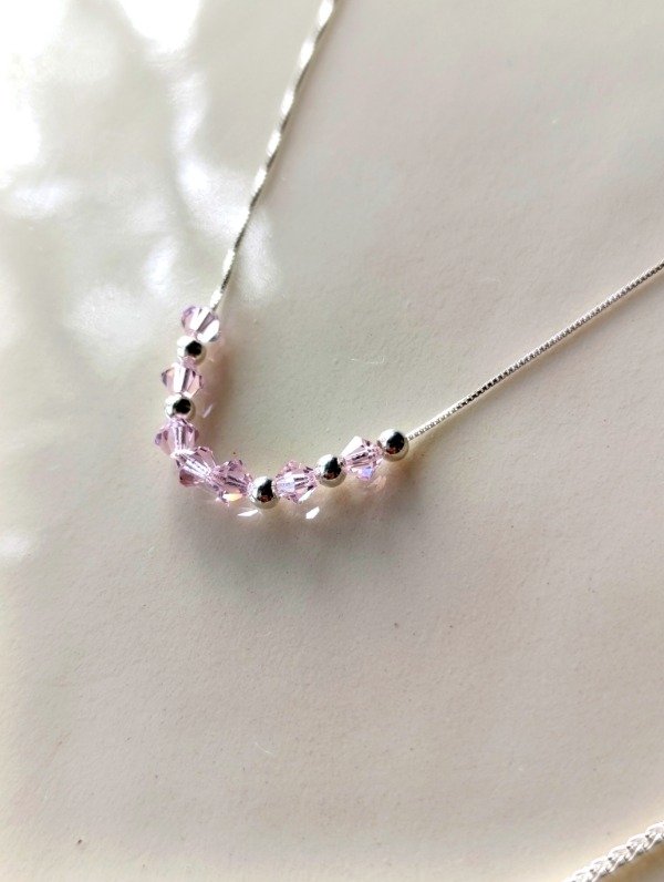 Producto - GARGANTILLA DE PLATA CON BOLITA Y DETALLES EN ROSA