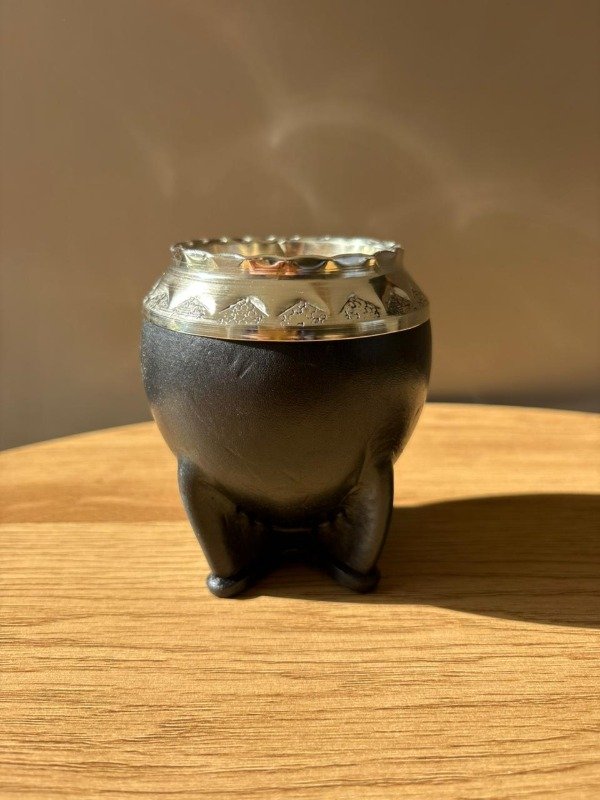 Producto - Mate torpedo chico, virola de alpaca cincelada