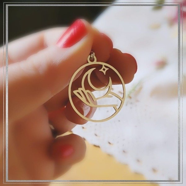 Producto - Dije mano luna