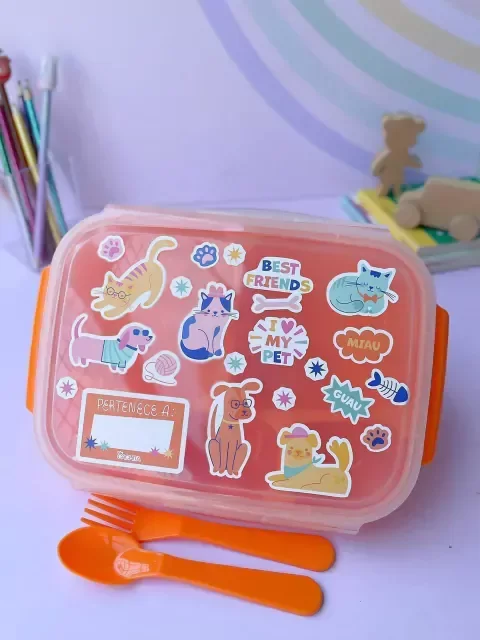Producto - Lunchera con divisiones Mascotas + cubiertos + stickers