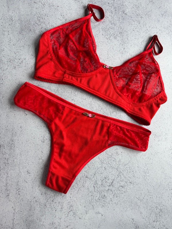 Producto - CONJUNTO CARM ROJO