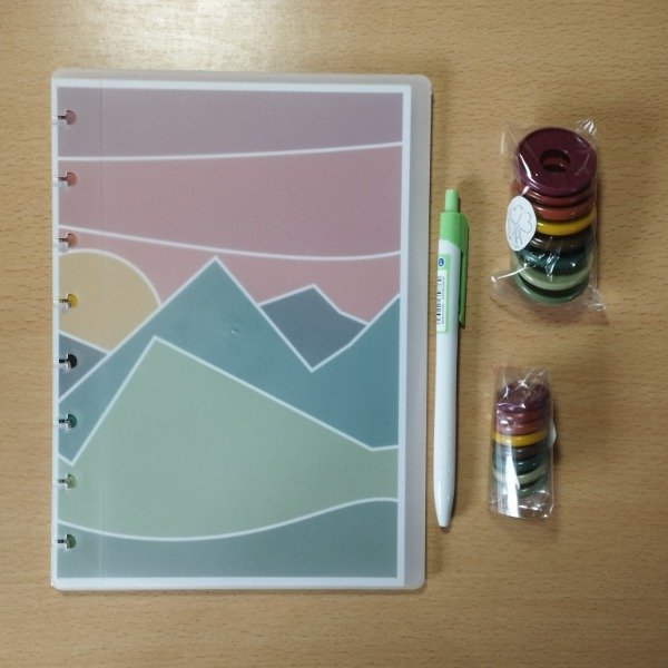 Producto - Cuaderno Montaña A5 con Discos - 3 al cubo