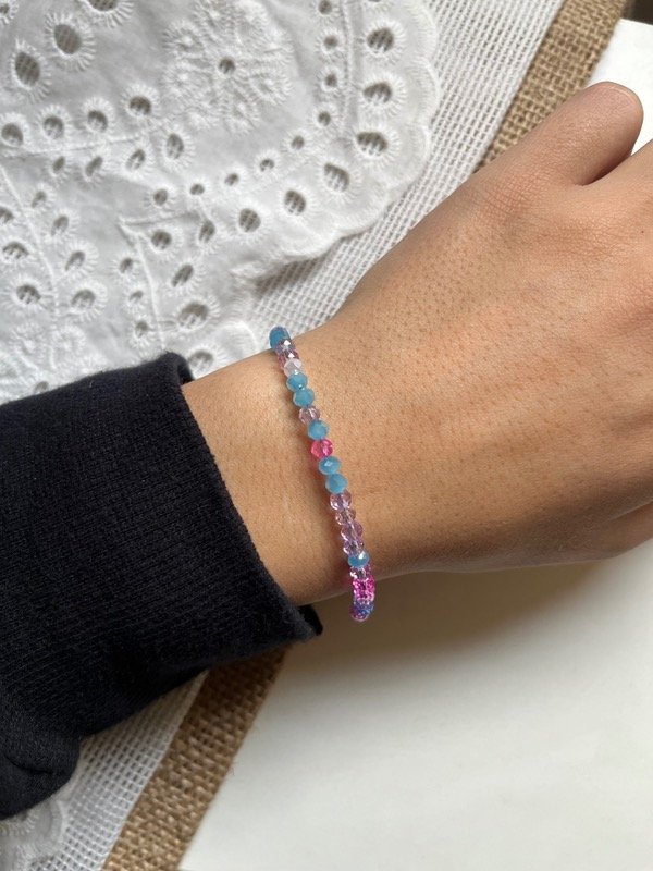 Producto - pulseras de cristales combinadas
