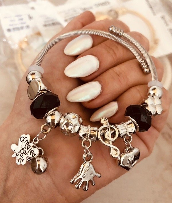 Producto - Pandorita Acero Quirúrgico Black con dijes modelo 7