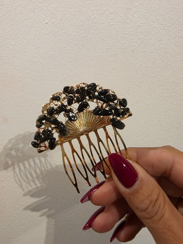 Producto - PEINETA ESPAÑOLA DORADA CON PIEDRAS NEGRAS