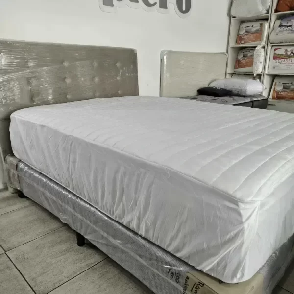 Producto - Cubre Colchón Tipo Sábana Ajustable - 8