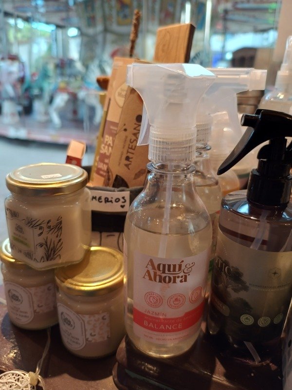 Producto - Aromatizante textil y de ambientes - Aquí y ahora -