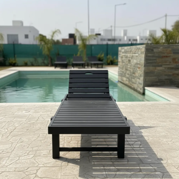 Producto - Reposera De Madera Plástica Reciclada Ideal Para Exterior