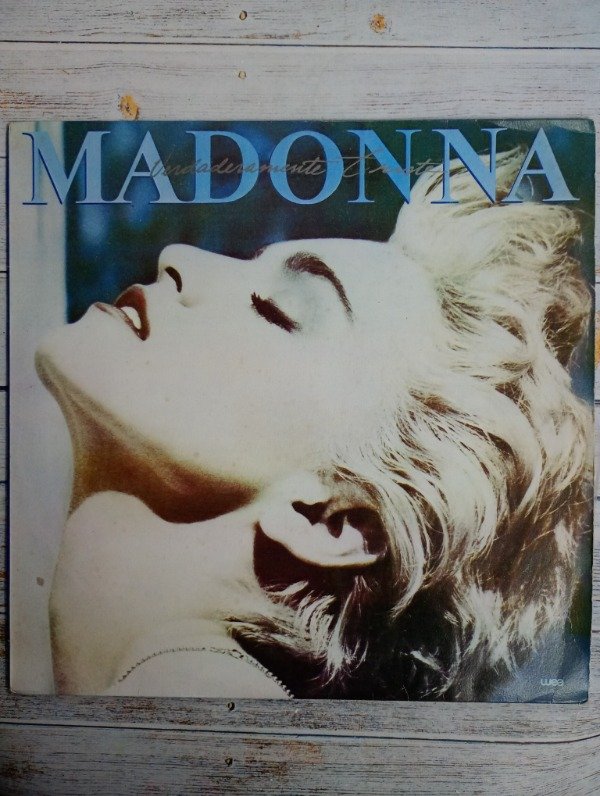 Producto - Madonna Verdaderamente Triste