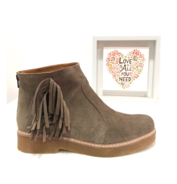 Producto - Botas Dalia Visón flecos