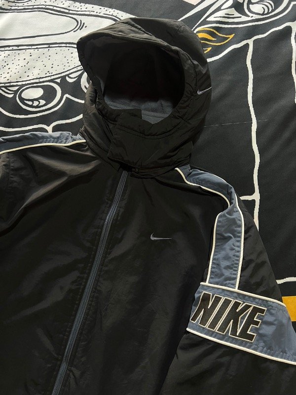 Producto - Campera Nike vintage reversible. Talle S