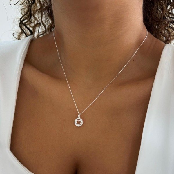Producto - CONJUNTO VENECIANA CON DIJE CORAZON CALADO EN CIRCULO CON BRILLOS