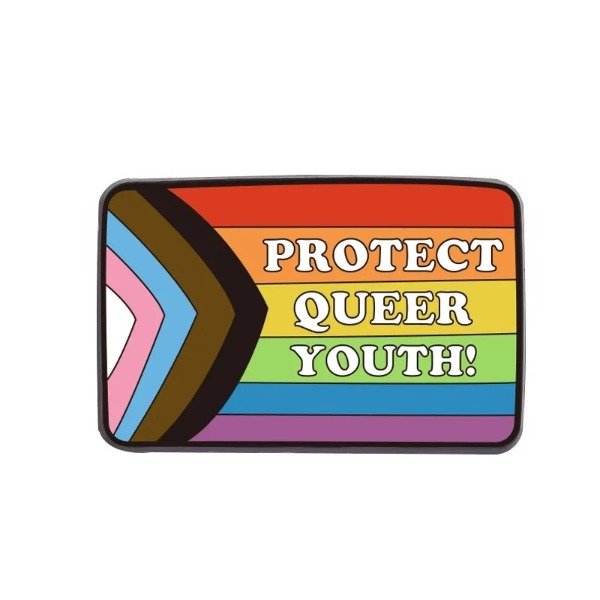 Producto - Pin Pride - Bandera Protect Queer youth!