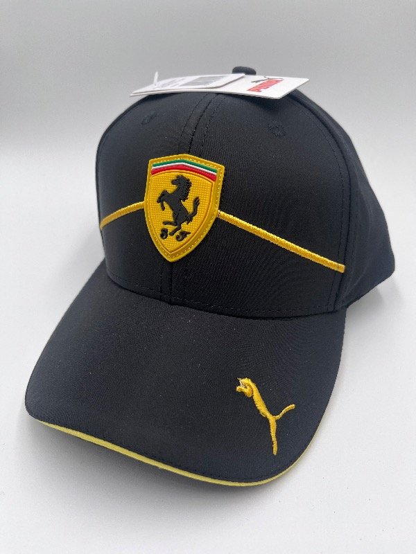 Producto - Ferrari negro y dorado