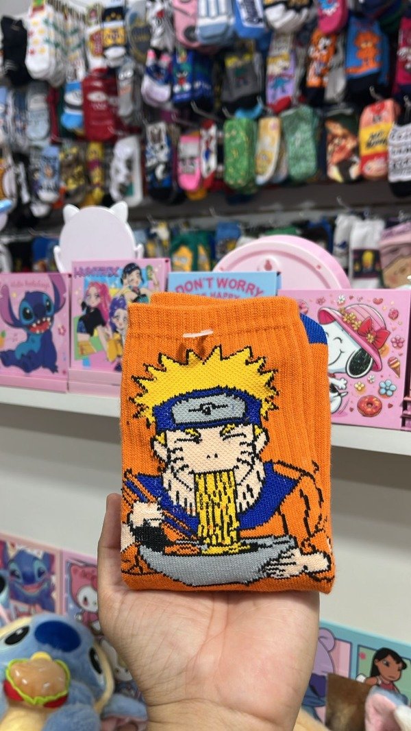 Producto - Medias de Naruto comiendo ramen