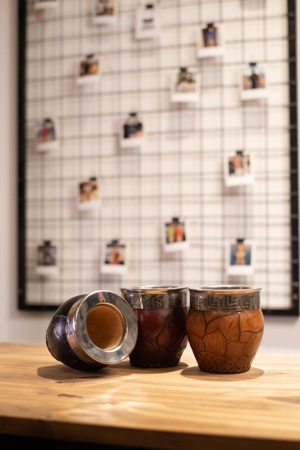 Producto - Imperial de algarrobo con virola lisa de alpaca y cuero trabajado