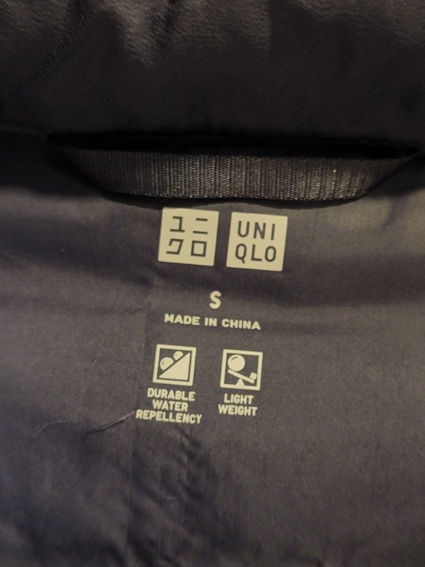 Producto - Campera UNIQLO azul de pluma- Talle S- PRECIO: 100X - 1