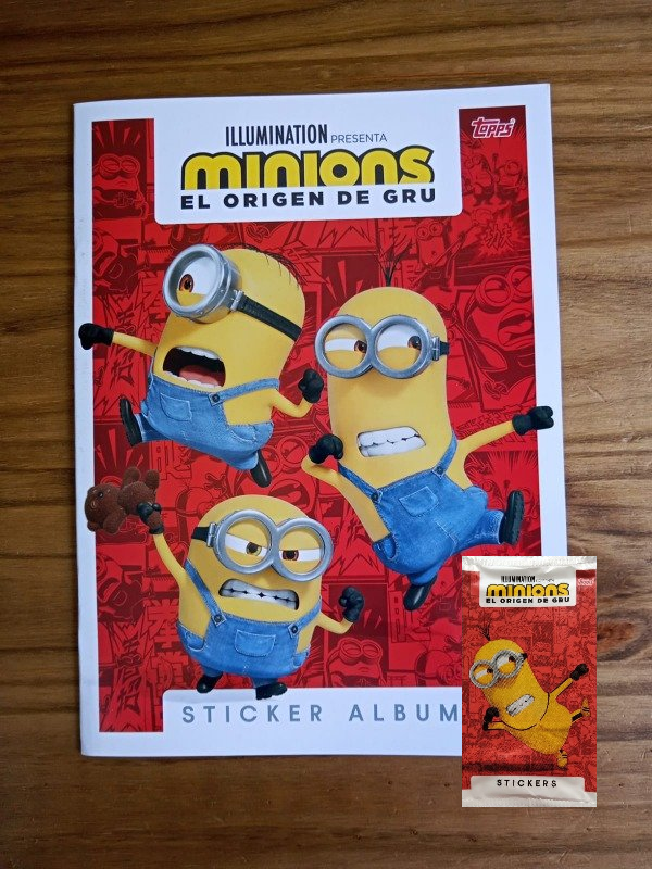 Producto - Album + 20 Sobres de Figuritas MINIONS - Topps 2022