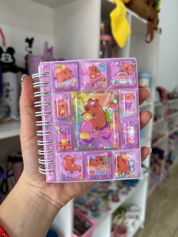 Producto - Agendita agüita capy con stickers