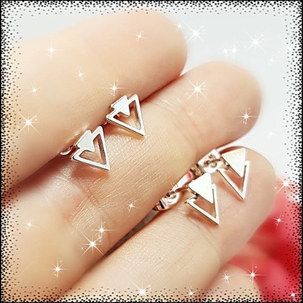 Producto - Aros triangulo calado con triangulo lleno (acero blanco)
