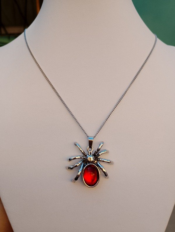 Producto - Collar spider red (1 en stock)