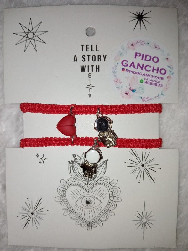 Producto - Pulseras para compartir, imán y dije.