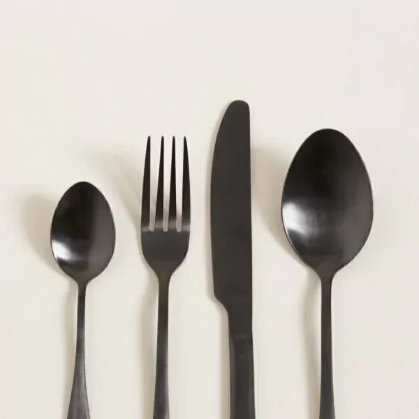 Producto - Set de cubiertos BUDAPEST X16