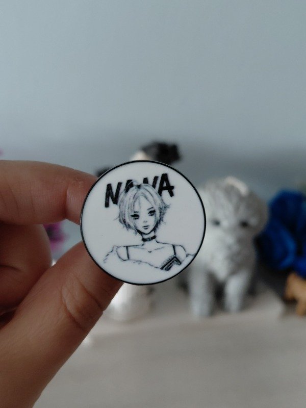 Producto - Pin metalizado - Nana #2058