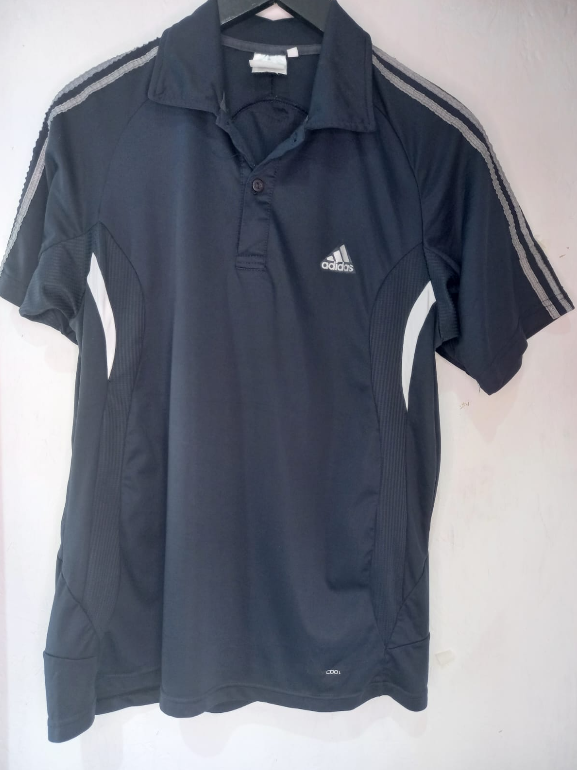 Producto - Remera deportiva Marca Adidas - OHA 59