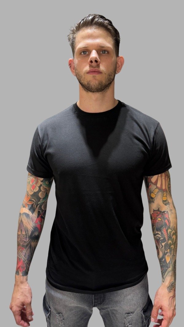 Producto - Remera clásica negra