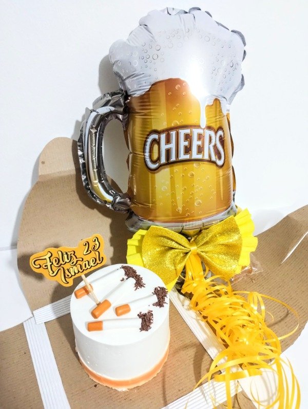 Producto - Mini desayuno personalizado cerveza y cigarro