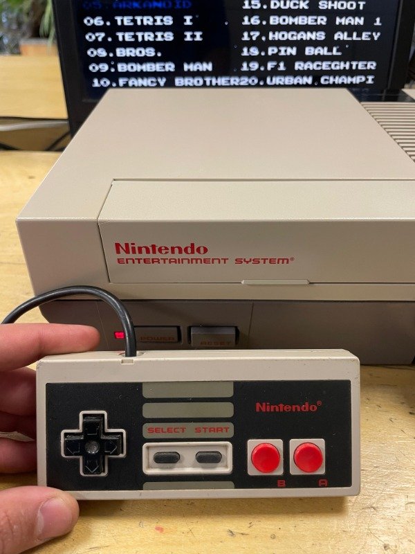 Producto - Consola Nintendo Nes + Juego + Joystick Lista Para Usar - 1